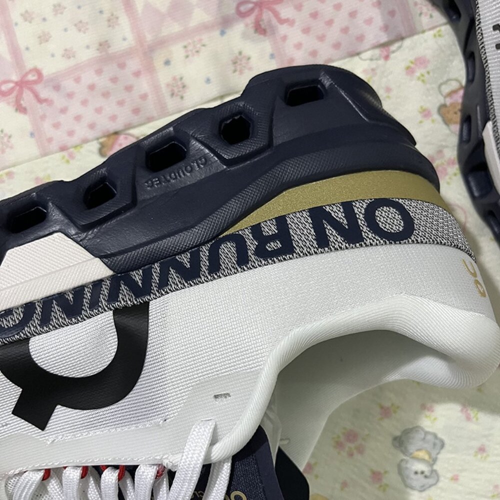 On Running Cloudmonster 2 Running Shoes NWT - image 6